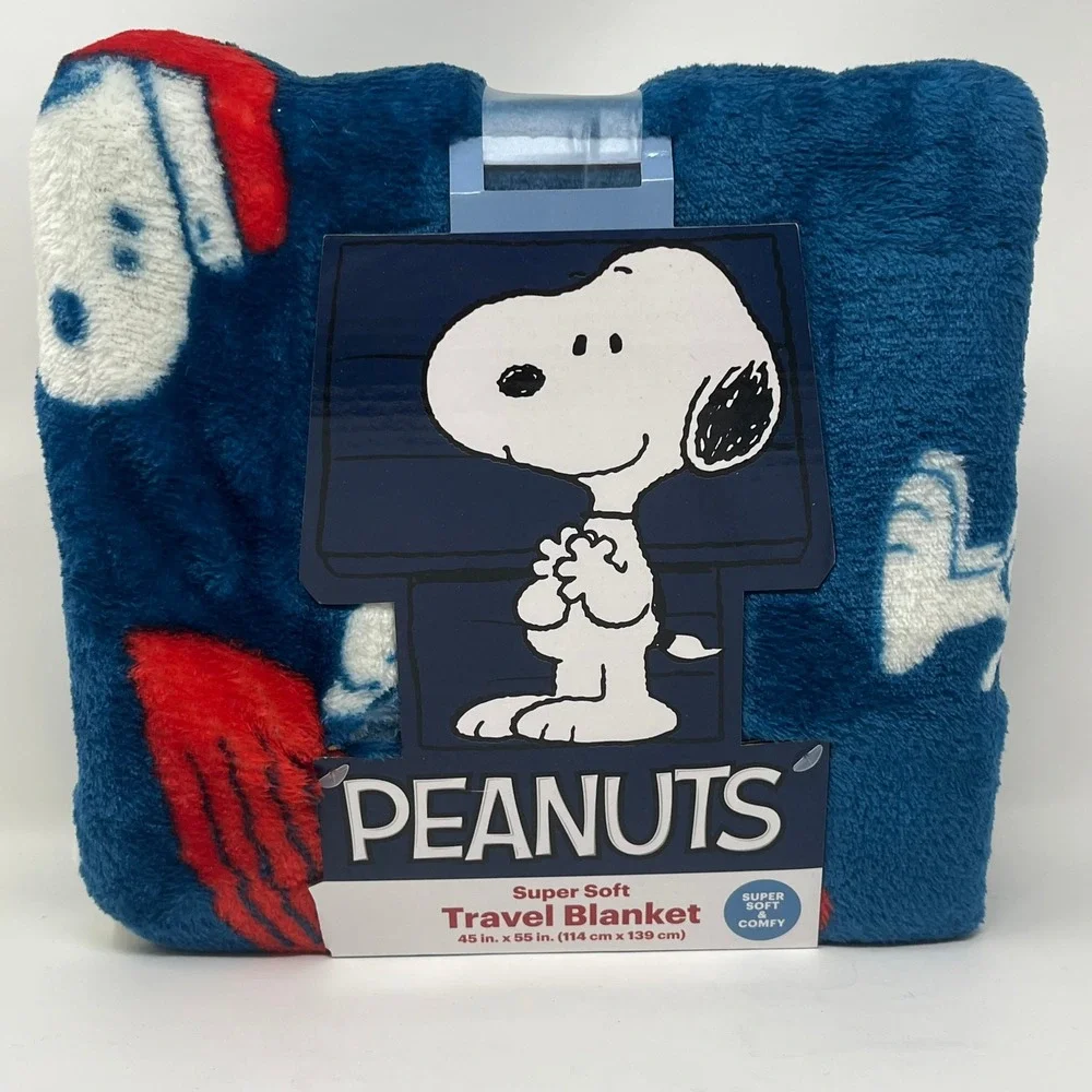 Peanuts Snoopy Christmas Super Soft Travel Blanket Blue Santa Hat Sledding 45x55